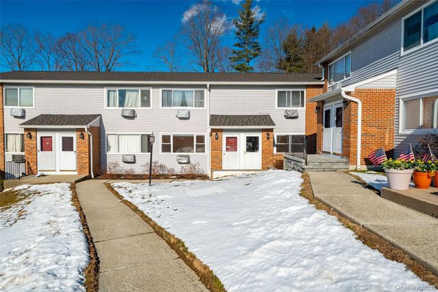 2740 South Road G11, Poughkeepsie, NY 12601