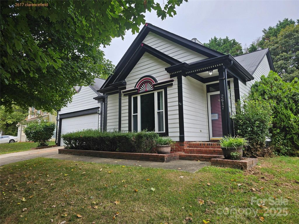 2617 Clarencefield Drive, Charlotte, NC 28216