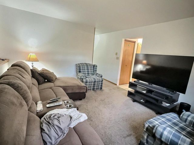 273 WINTERGREEN DRIVE, Omro, WI 54963