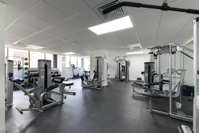 5600 N Flagler Drive 1502, West Palm Beach, FL 33407