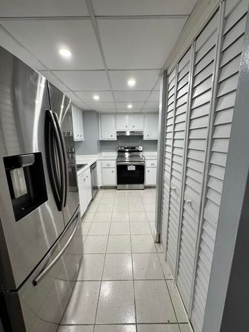 5600 N Flagler Drive 1502, West Palm Beach, FL 33407
