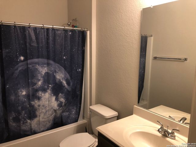 8210 Bending Willow, San Antonio, TX 78223