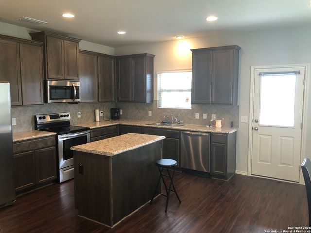 8210 Bending Willow, San Antonio, TX 78223