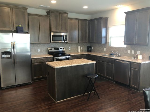 8210 Bending Willow, San Antonio, TX 78223