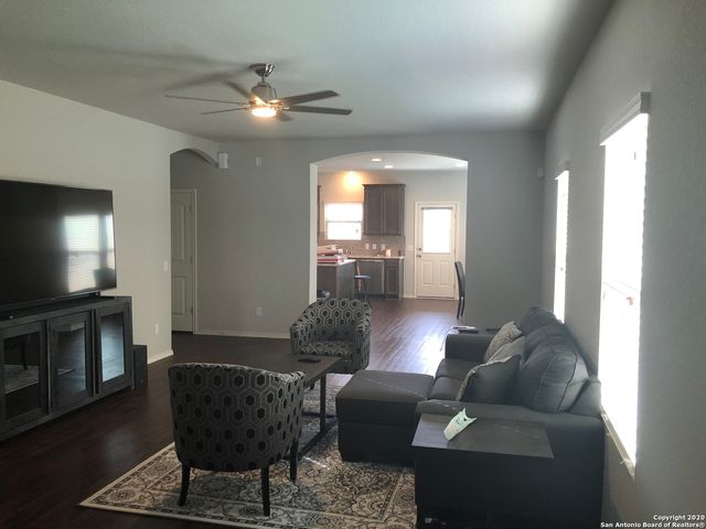 8210 Bending Willow, San Antonio, TX 78223