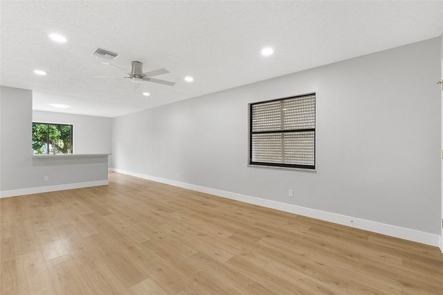 2240 86th Drive, Vero Beach, FL 32966