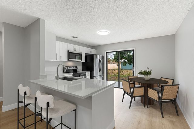 2240 86th Drive, Vero Beach, FL 32966