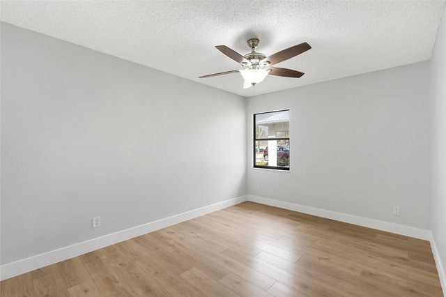 2240 86th Drive, Vero Beach, FL 32966