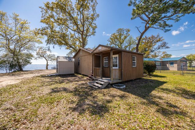 2894 Bay Grove Road, Freeport, FL 32439