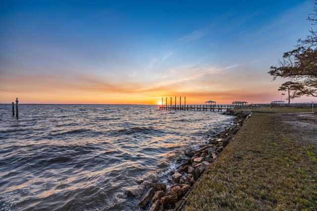 2894 Bay Grove Road, Freeport, FL 32439