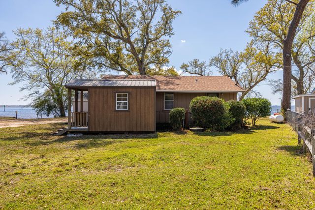 2894 Bay Grove Road, Freeport, FL 32439