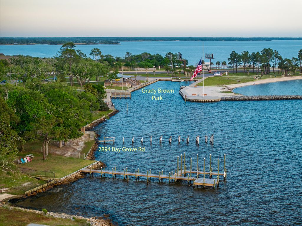 2894 Bay Grove Road, Freeport, FL 32439