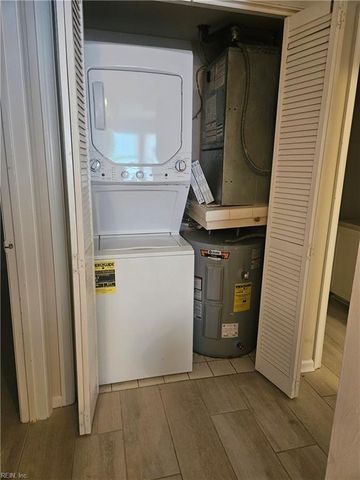 2305 Estuary CT, Virginia Beach, VA 23451