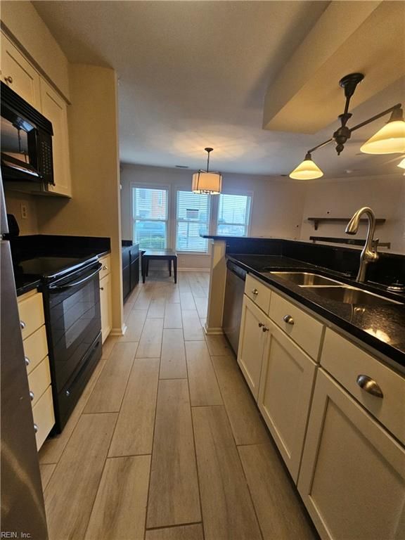 2305 Estuary CT, Virginia Beach, VA 23451