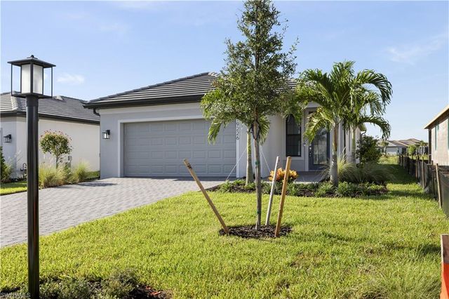 19226 Hinkley DR, Estero, FL 33928