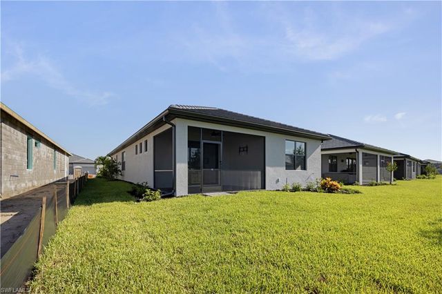 19226 Hinkley DR, Estero, FL 33928