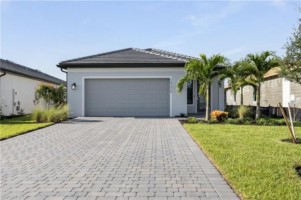19226 Hinkley DR, Estero, FL 33928