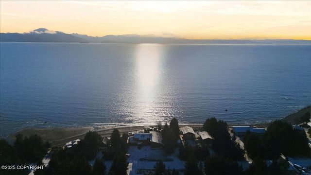 895 Ocean Drive Loop, Homer, AK 99603