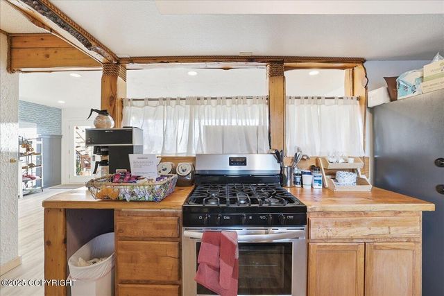 895 Ocean Drive Loop, Homer, AK 99603