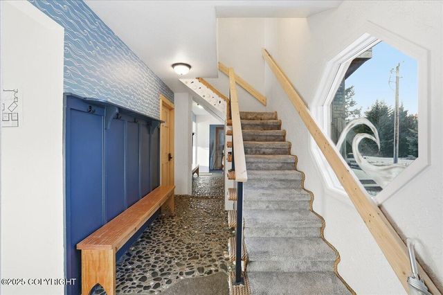 895 Ocean Drive Loop, Homer, AK 99603