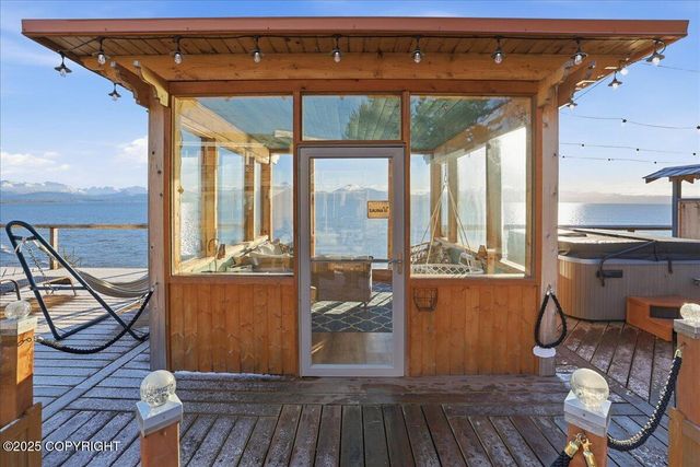 895 Ocean Drive Loop, Homer, AK 99603