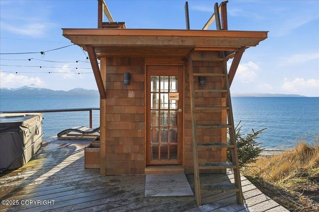 895 Ocean Drive Loop, Homer, AK 99603