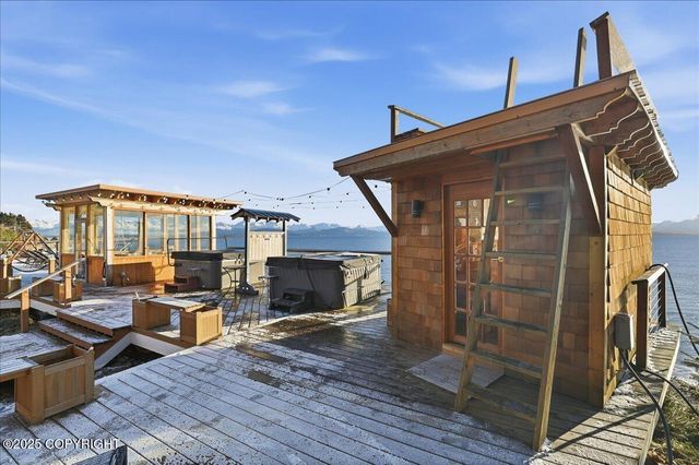895 Ocean Drive Loop, Homer, AK 99603