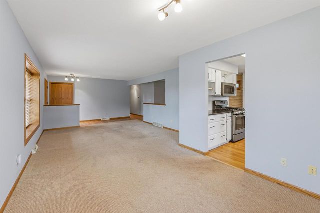405 Eilbes Avenue, Beaver Dam, WI 53916