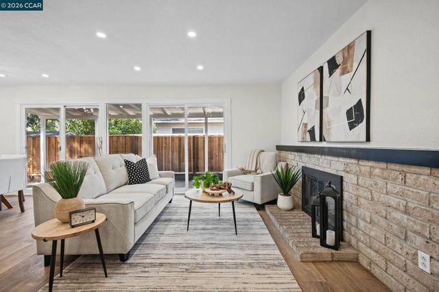 3120 Marvelle Lane, Concord, CA 94518