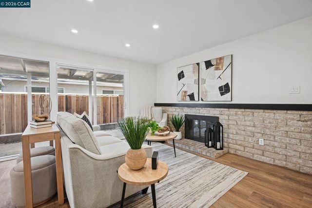 3120 Marvelle Lane, Concord, CA 94518
