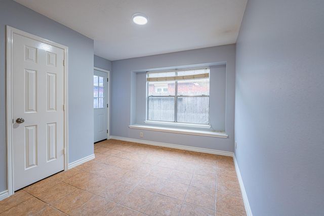 1126 Noble Glen Drive, Fresno, TX 77545