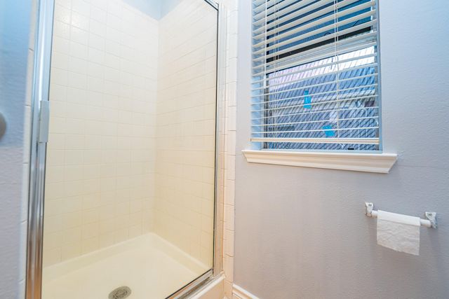 1126 Noble Glen Drive, Fresno, TX 77545