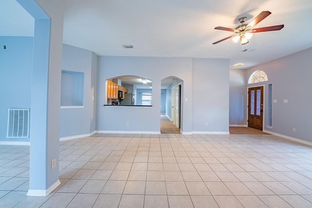 1126 Noble Glen Drive, Fresno, TX 77545