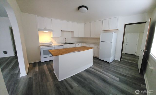 681 State Route 7, Morton, WA 98356