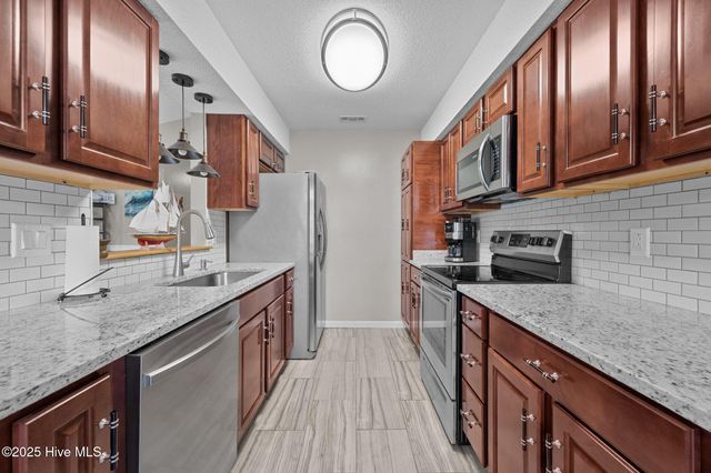 314 Quail Ridge Road, Jacksonville, NC 28546