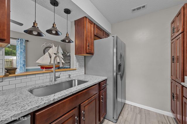 314 Quail Ridge Road, Jacksonville, NC 28546