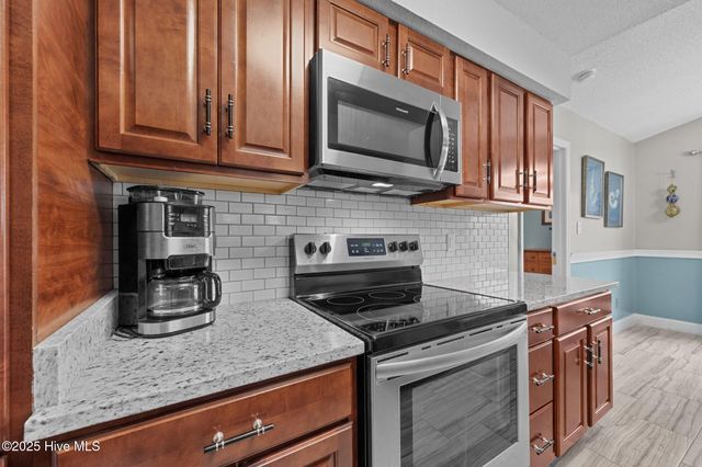 314 Quail Ridge Road, Jacksonville, NC 28546