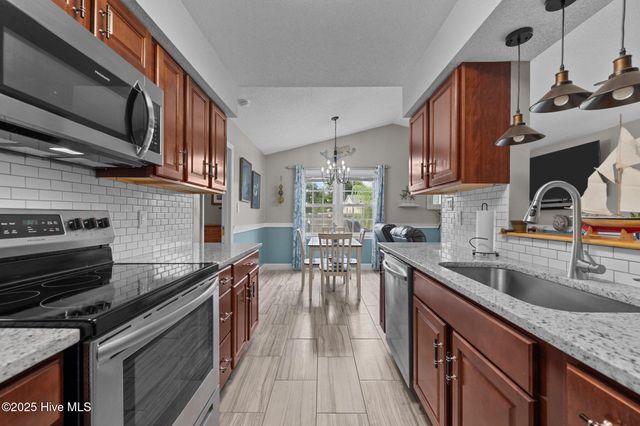 314 Quail Ridge Road, Jacksonville, NC 28546
