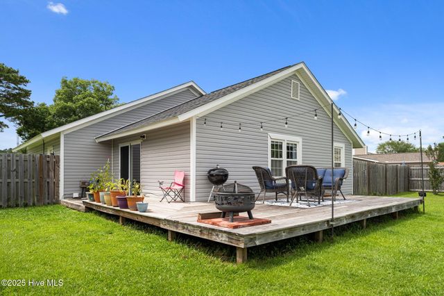 314 Quail Ridge Road, Jacksonville, NC 28546