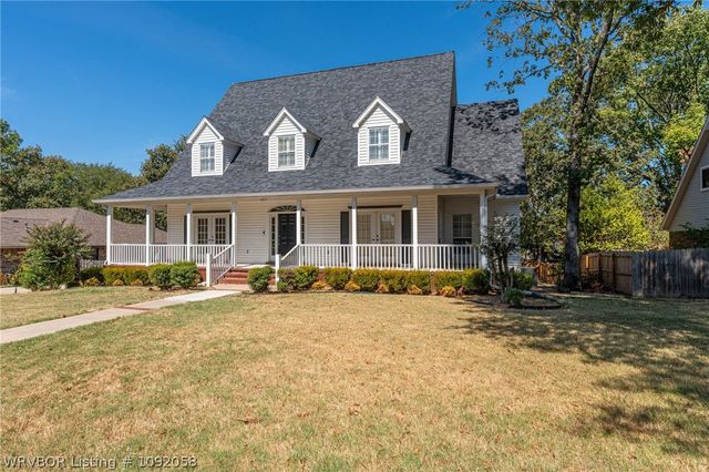 8813 Copper Oaks Lane, Fort Smith, AR 72903