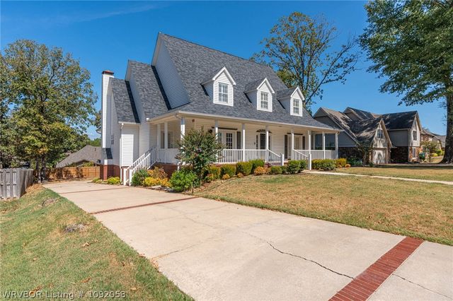 8813 Copper Oaks Lane, Fort Smith, AR 72903