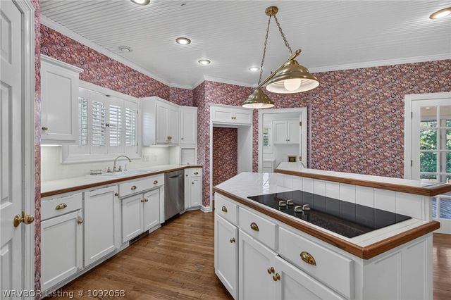 8813 Copper Oaks Lane, Fort Smith, AR 72903