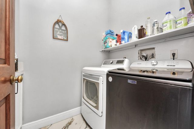 8302 Candlegreen Lane, Houston, TX 77071
