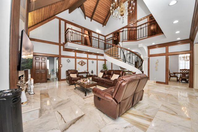 8302 Candlegreen Lane, Houston, TX 77071