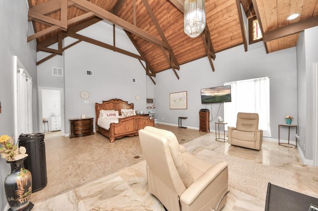 8302 Candlegreen Lane, Houston, TX 77071