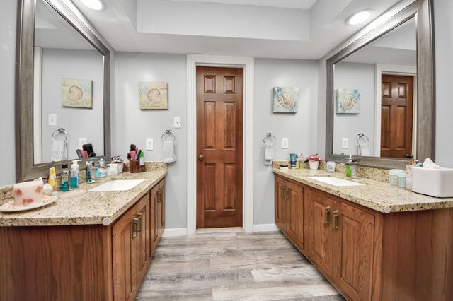 8302 Candlegreen Lane, Houston, TX 77071