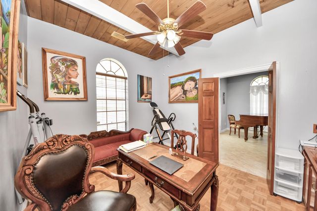 8302 Candlegreen Lane, Houston, TX 77071