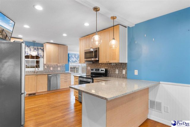 822 Hamilton Dr, Florence, SC 29505