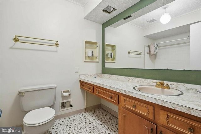 12326 RIVERVIEW RD, Fort Washington, MD 20744