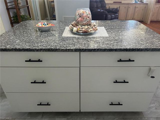 196 Palm Harbor DR, North Port, FL 34287